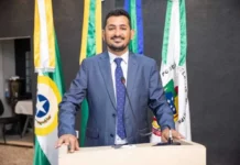 Vereador Edimar Kapiche Cobra Melhorias para Servidores e Infraestrutura Urbana em Discurso na Câmara