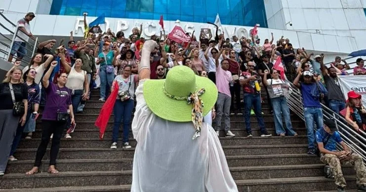Sintero reage ataques e vê motivação política em denúncias requentadas